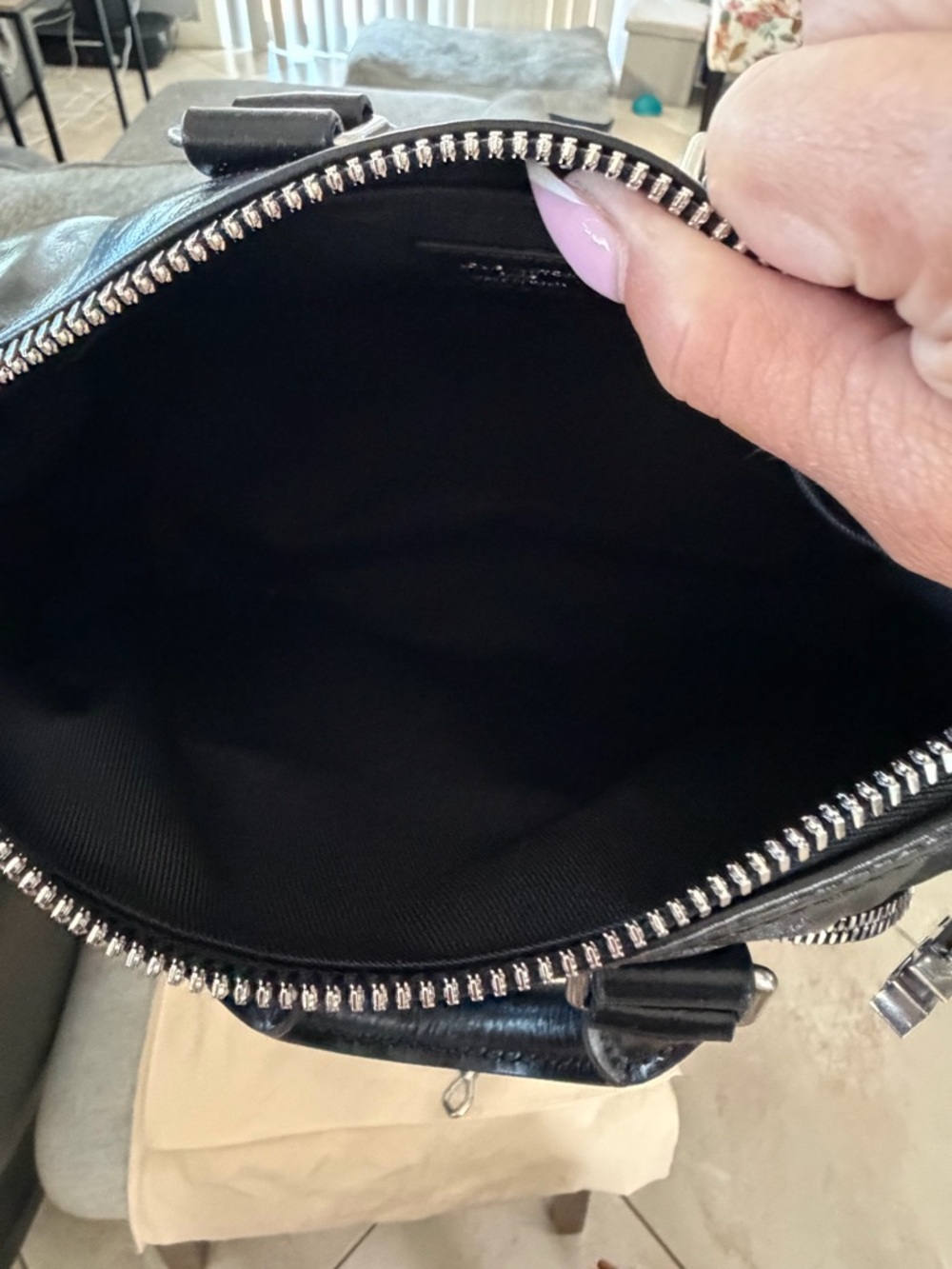 Pharrell Louis Vuitton Keepall Cargo Bandouliere 25 Leather 3 way bag like new - Picture 12 of 16